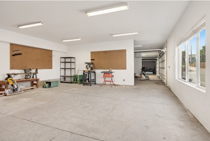 garage